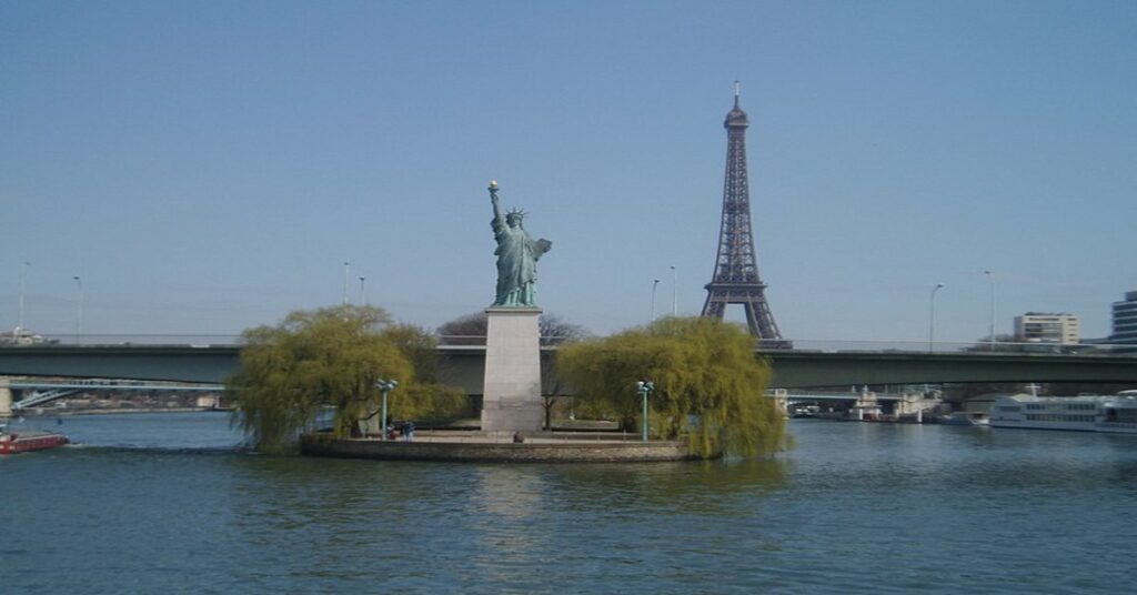 replica of statue of Liberty Paris